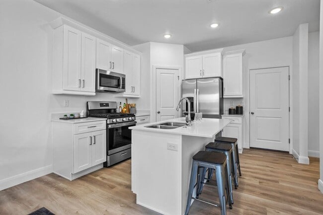 Primary Photo - Lagoon Living! 3 Bedroom Townhome with Res...