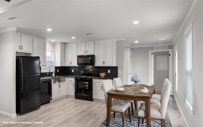 Building Photo - 119 Mooney Rd