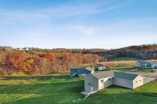 Building Photo - 534 Hanover Dr