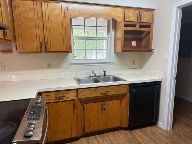 Building Photo - 3 Bedroom/2 Bath Home in Valdosta
