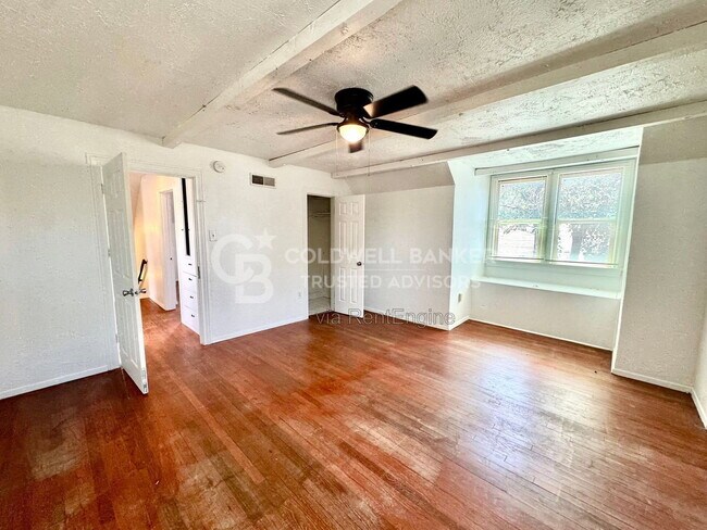 Building Photo - 1602 Avenue X Ave