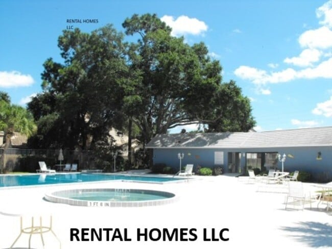 Building Photo - Two Bedroom One Story Townhouse close to Altamonte Mall & all other major local roads