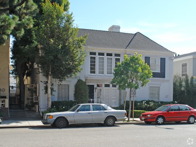 Building Photo - 9932 Durant Dr