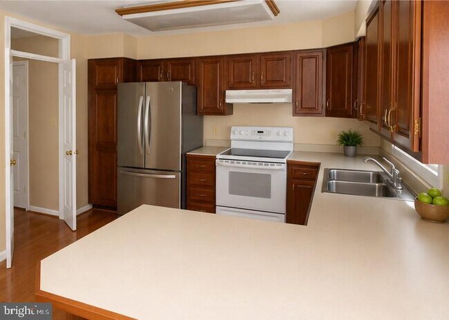 Building Photo - 12020 Lisa Marie Ct