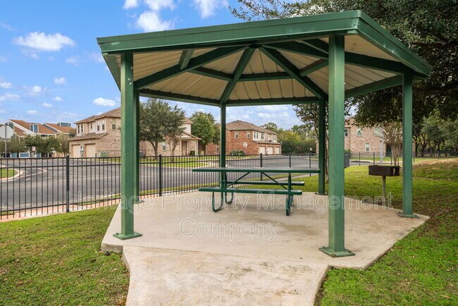 Building Photo - 2642 Grayson Way