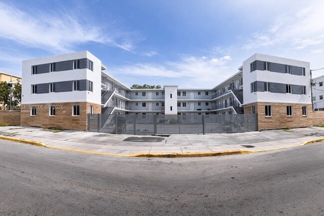 Building Photo - 540 NW 7th St