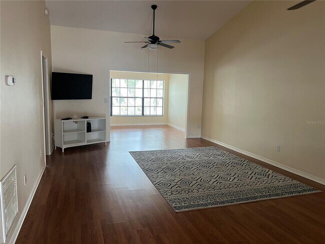 Building Photo - 2155 Elm St