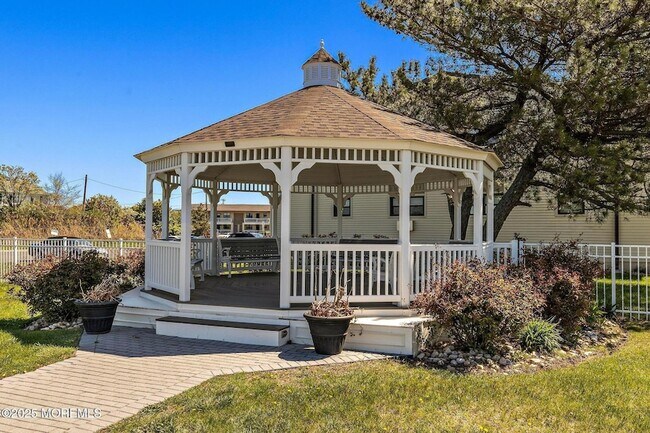 Building Photo - 98 Wharfside Dr