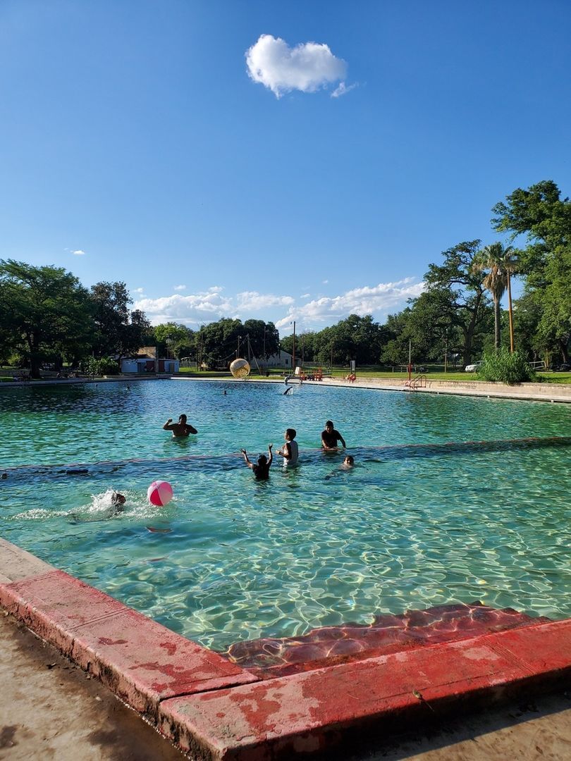 Building Photo - 25 Cenizo Cir