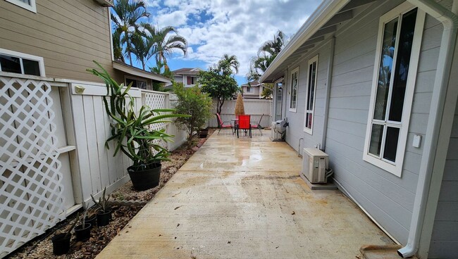 Building Photo - Kekuilani Loop - The Palms