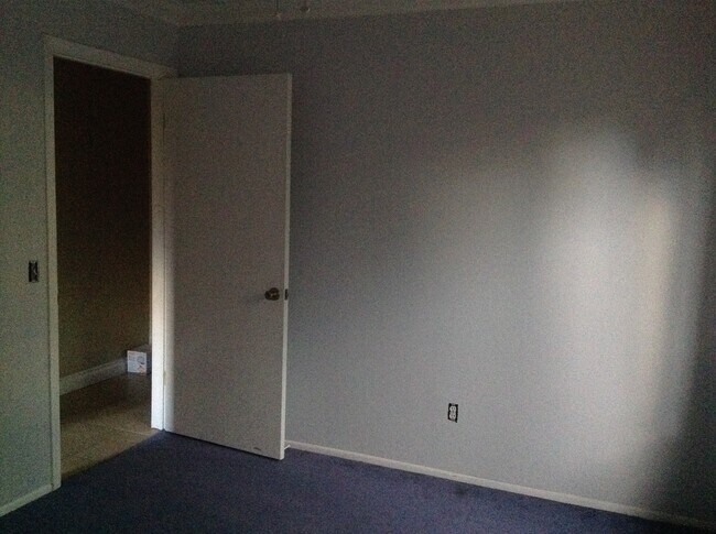 2nd Bdr - 918 S Mountain Ave