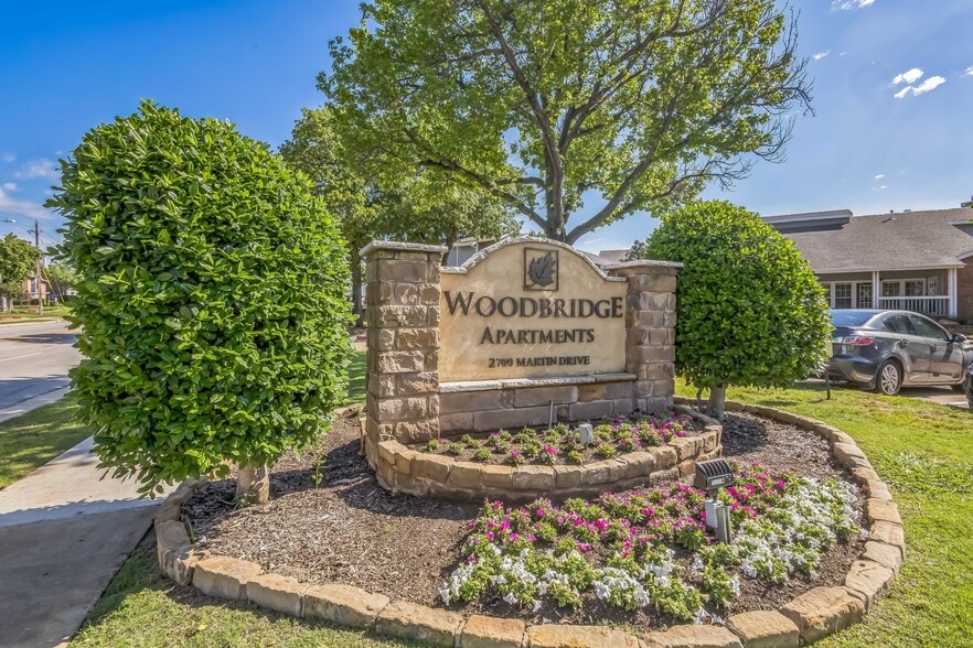 Primary Photo - Woodbridge Apartments