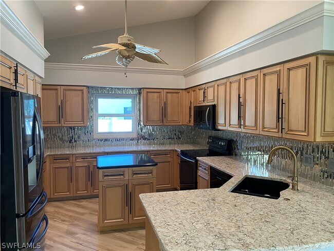 Building Photo - 71 Heritage Way