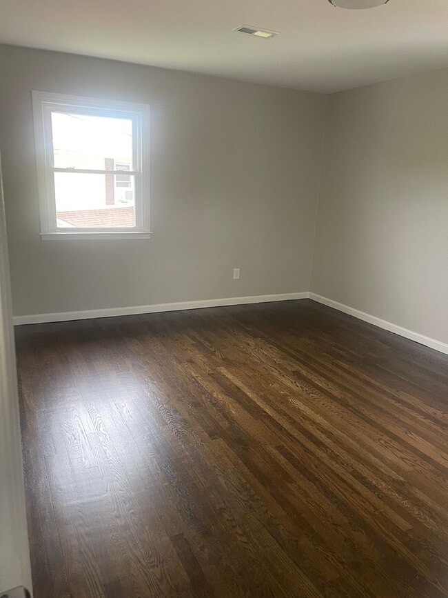 Building Photo - 4803 Paulson Dr