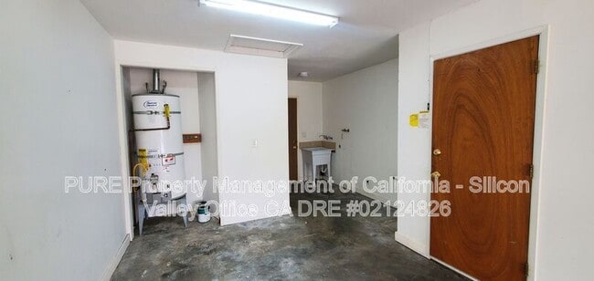 Building Photo - 629 Townsend Dr