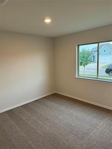 Building Photo - 2335 Gardenia Ln