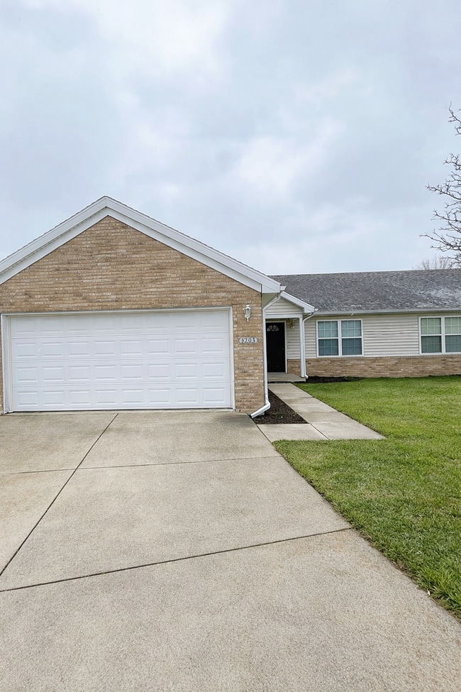 Building Photo - 2 Bedroom, 2 Bath Duplex In Lindberg Village