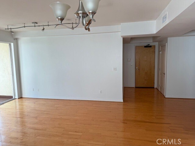 Building Photo - 1241 S Westgate Ave