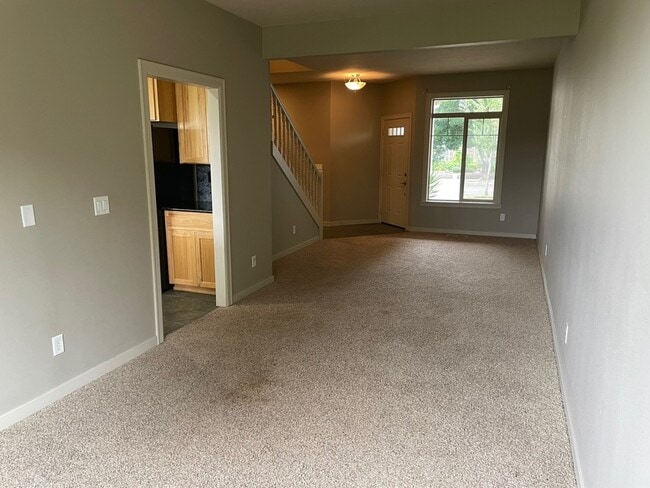 Building Photo - 2175 Mayfly St