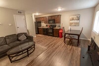 Building Photo - 1 105