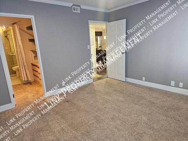 Building Photo - 1131 Stringers Ridge Rd