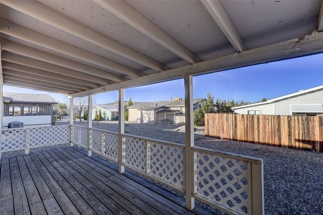 Building Photo - 2 Bedroom, 2 Bath Home Close to Willow Lake in Prescott