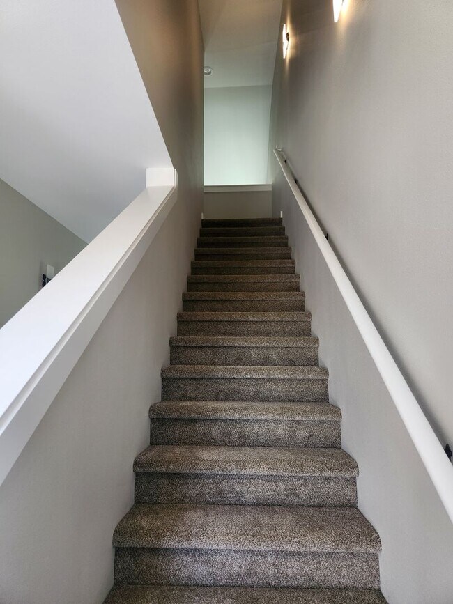 Building Photo - n625