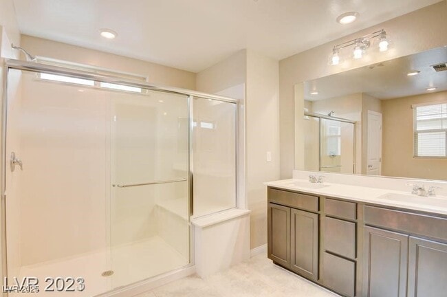 Building Photo - 4148 Elegant Chateau St