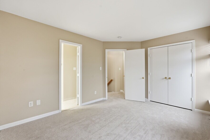 Building Photo - 8074 Sebon Dr