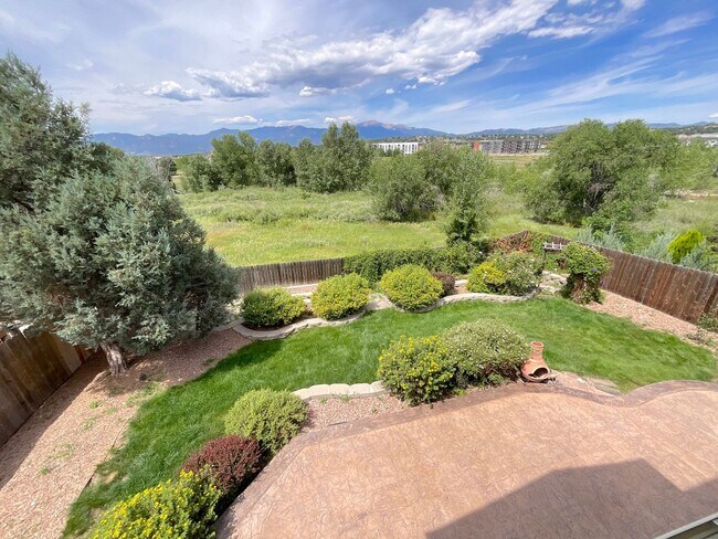 Building Photo - 4 Bedroom Home Available Near Constitution...