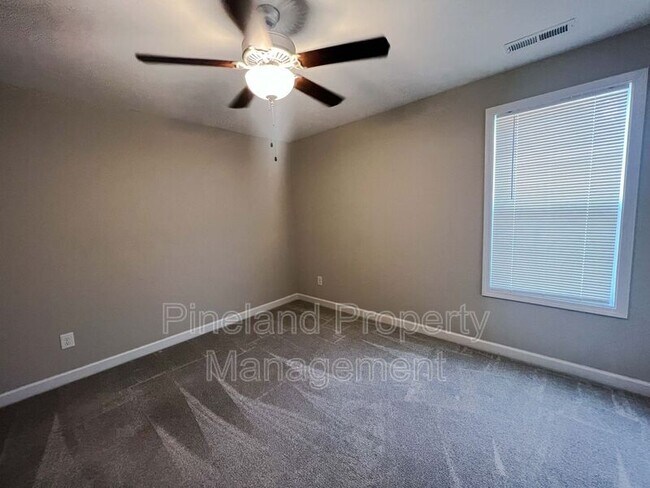 Building Photo - 388 Dundee Farm Rd