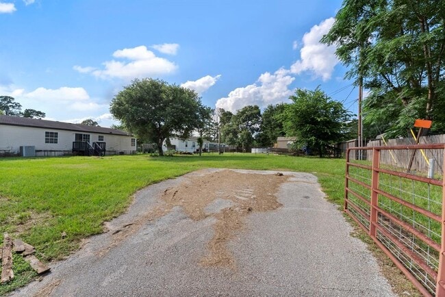 Building Photo - 31206 W Timberloch Trail