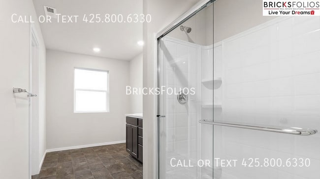 Building Photo - 18726 Lipoma Pl E