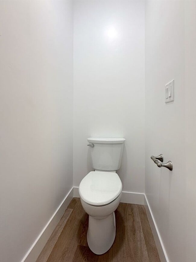 Building Photo - Brand New 3 bed, 2.5 Bath 1 car garage Townhome