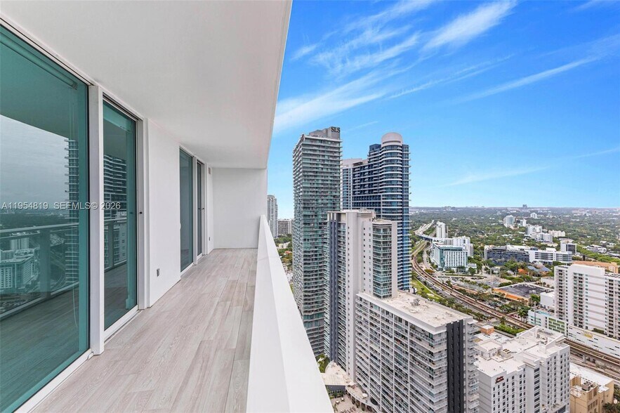 Building Photo - 1080 Brickell Ave