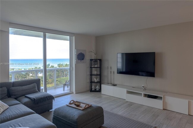 Building Photo - 10275 Collins Ave