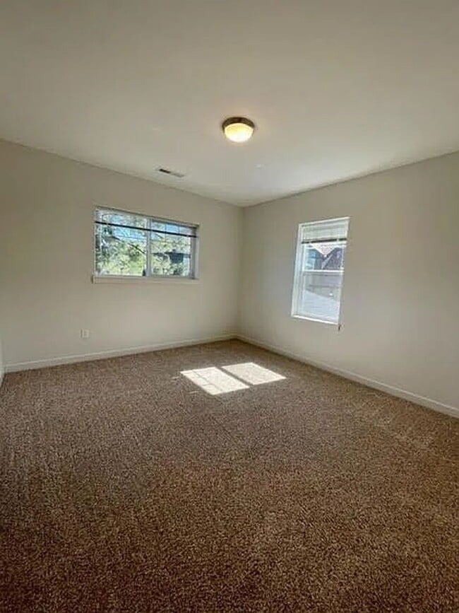 Building Photo - Two Bedroom Duplex | Available Early June