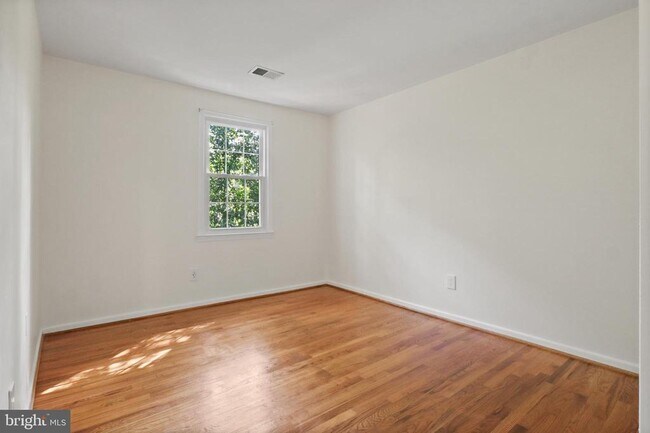 Building Photo - 5522 Conistone Ct