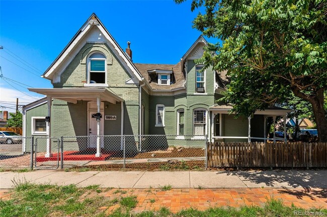 Building Photo - Cozy 1 bed/1 bath upstairs near the heart ...