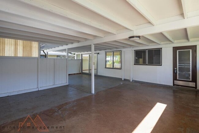 Building Photo - 1428 Ala Iolani St