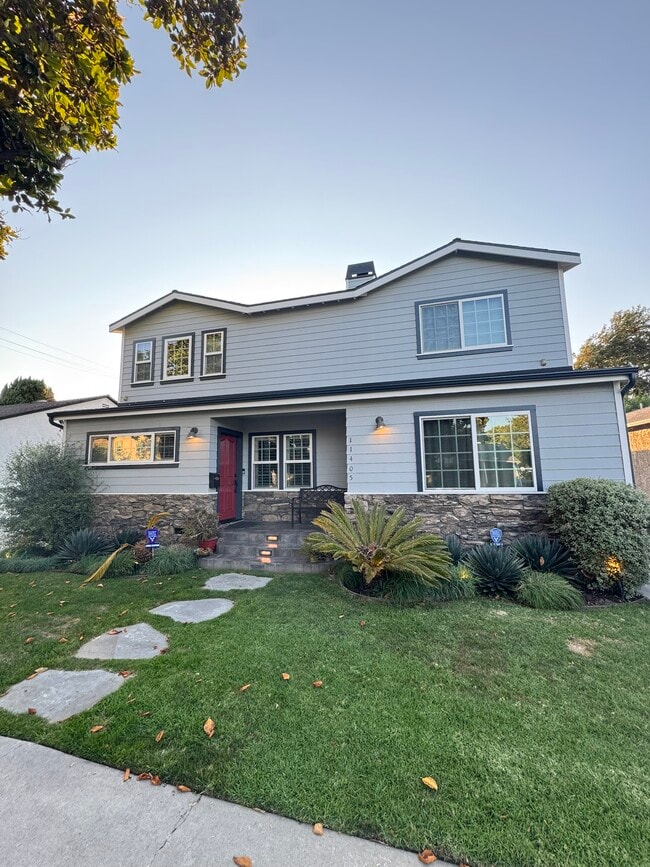 Front of House - 11405 McDonald St