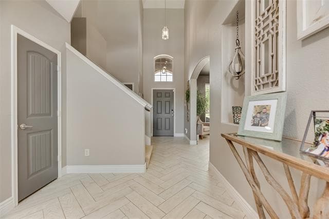 Building Photo - 404 Fountain View Ln