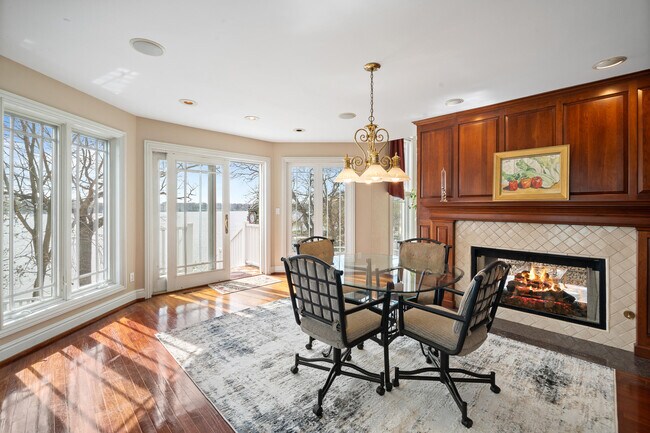 Building Photo - 2718 Willow Point Dr