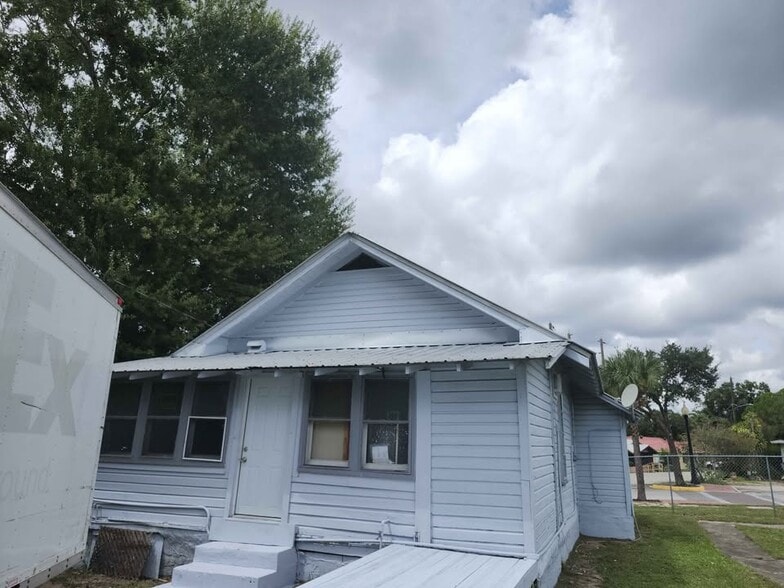 Primary Photo - 641 Lemon Ave