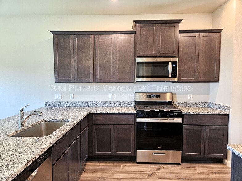 Building Photo - 1616 Amaranth Ln