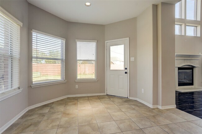 Building Photo - 13419 Sunset Bay Ln