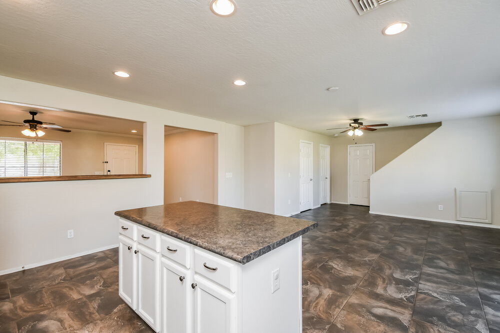 Building Photo - 1726 E Bradstock Way