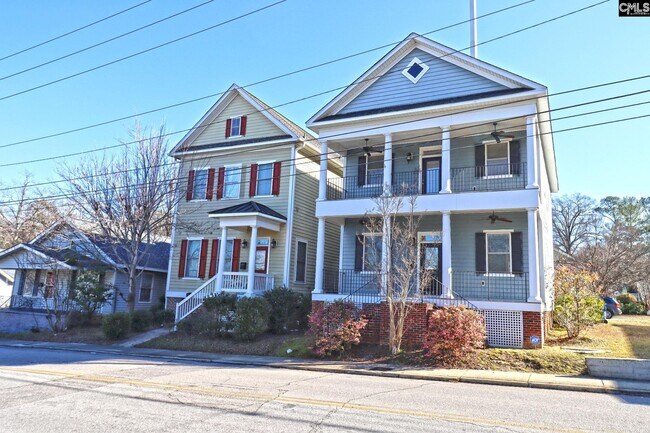 Building Photo - 1008 Woodrow St