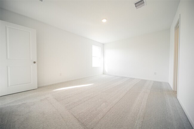 Building Photo - 6631 Orange Daylily Ln