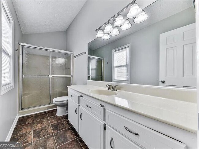 Building Photo - 1400 Boxwood Dr NW